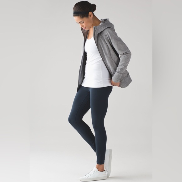 Lululemon Scuba Hoodie in Medium Grey - Size 6 - Picture 2 of 6